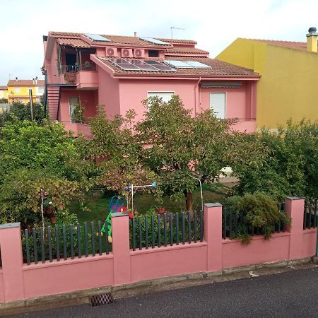 Corona Bed & Breakfast 萨尔达拉 外观 照片