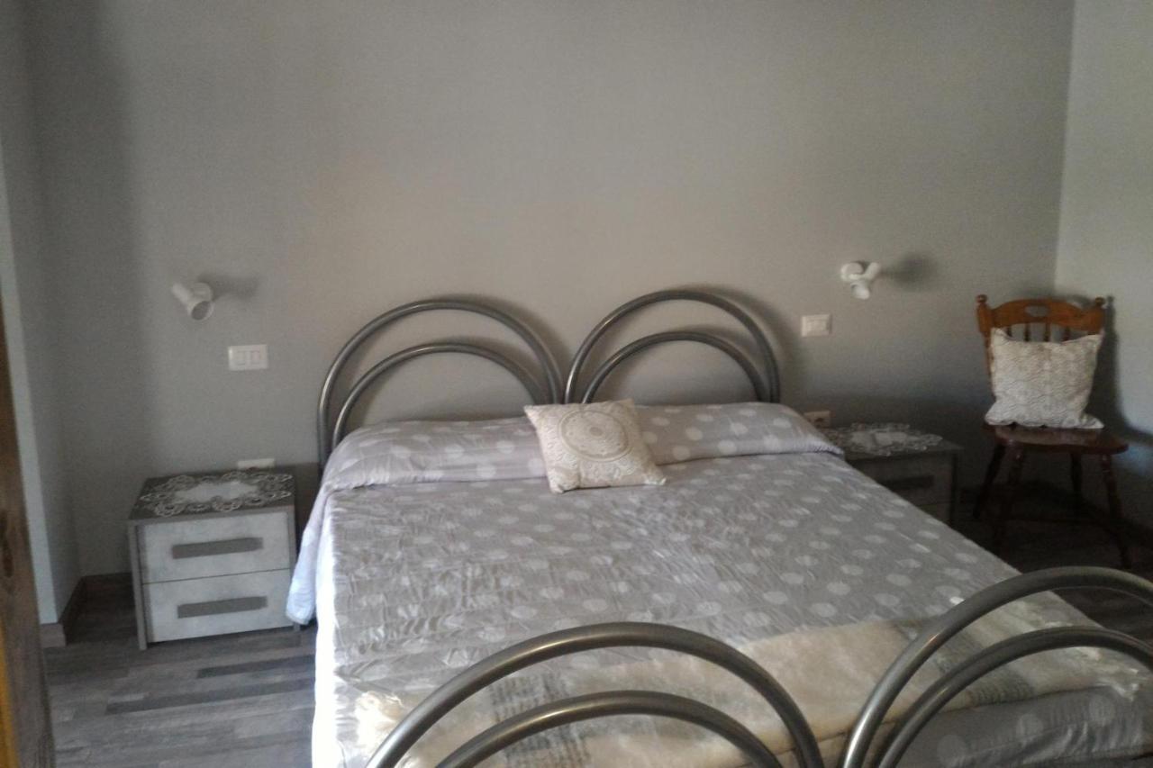 Corona Bed & Breakfast 萨尔达拉 外观 照片