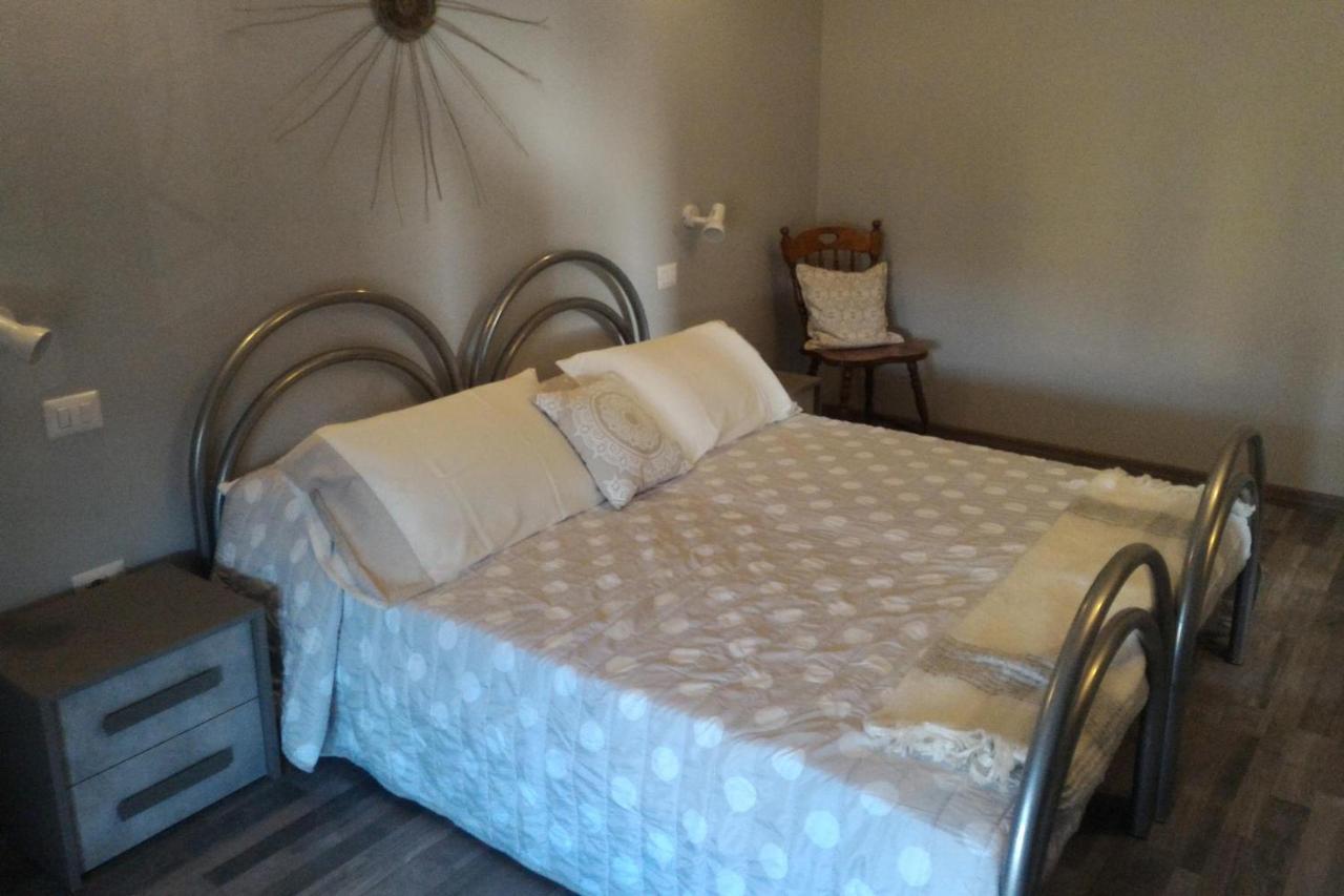 Corona Bed & Breakfast 萨尔达拉 外观 照片
