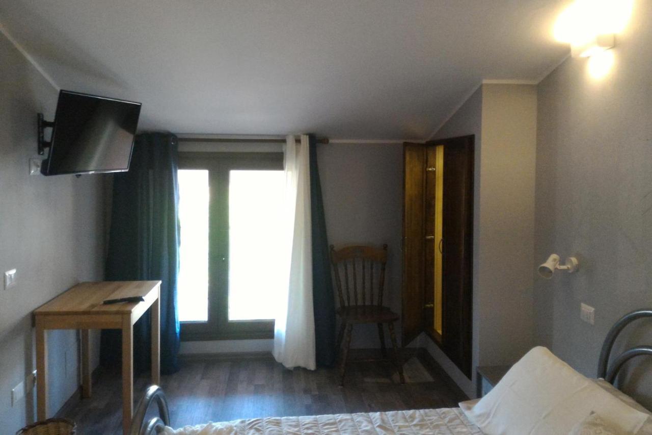 Corona Bed & Breakfast 萨尔达拉 外观 照片