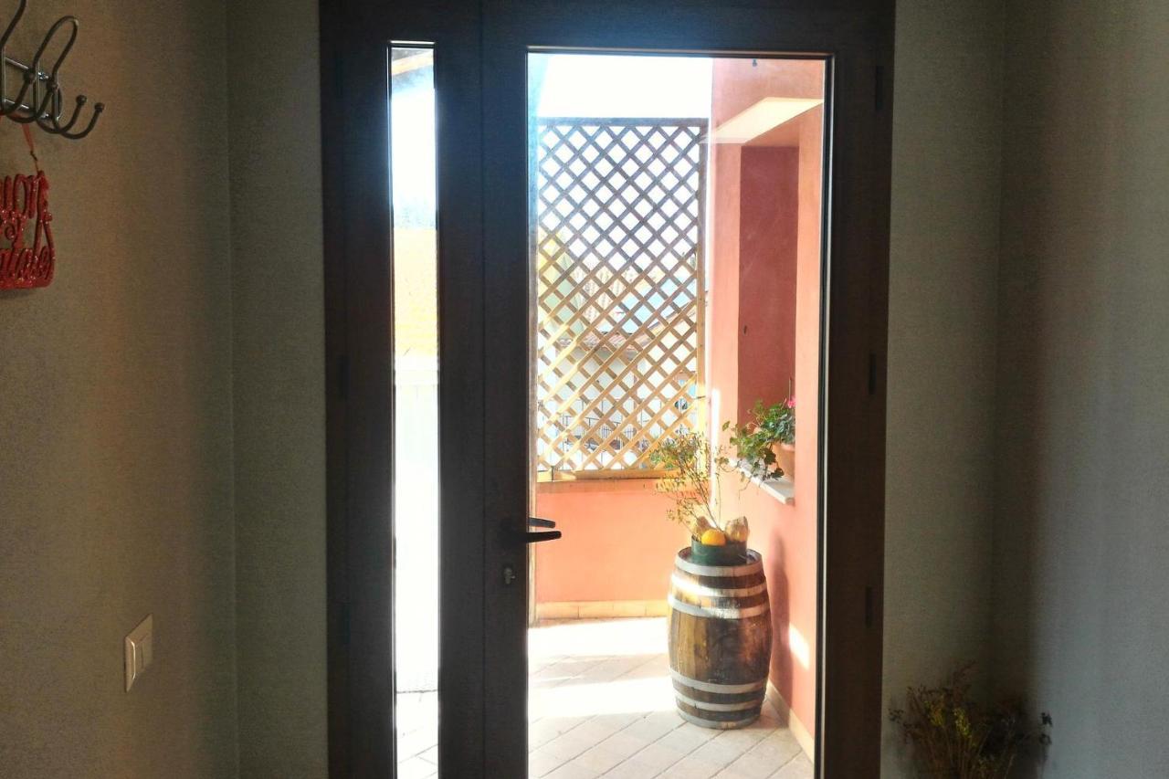Corona Bed & Breakfast 萨尔达拉 外观 照片